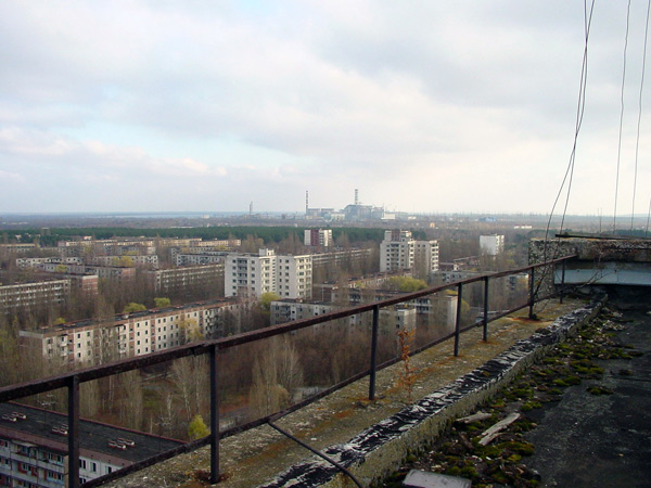 38,-View_of_Chernobyl_taken_from_Pripyat